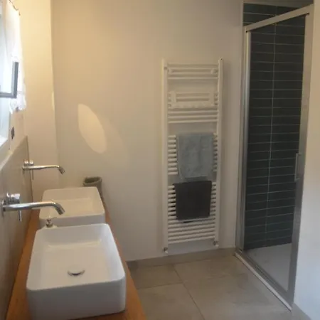 Casa Lario * Naggio (Lombardy)