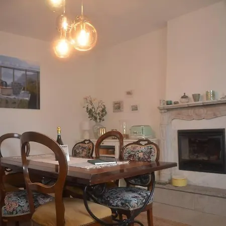 Casa vacanze Casa Lario Naggio (Lombardy)